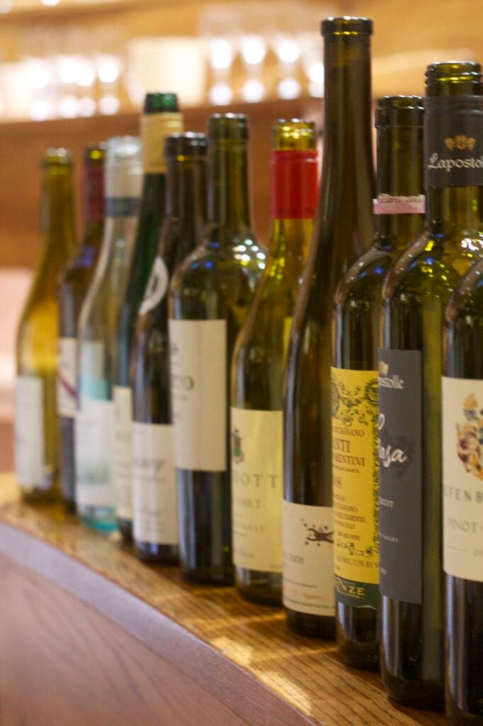Introductory Sommelier Course, Court of Master Sommeliers
